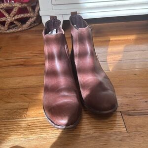 Ugg Brown Ankle Boots